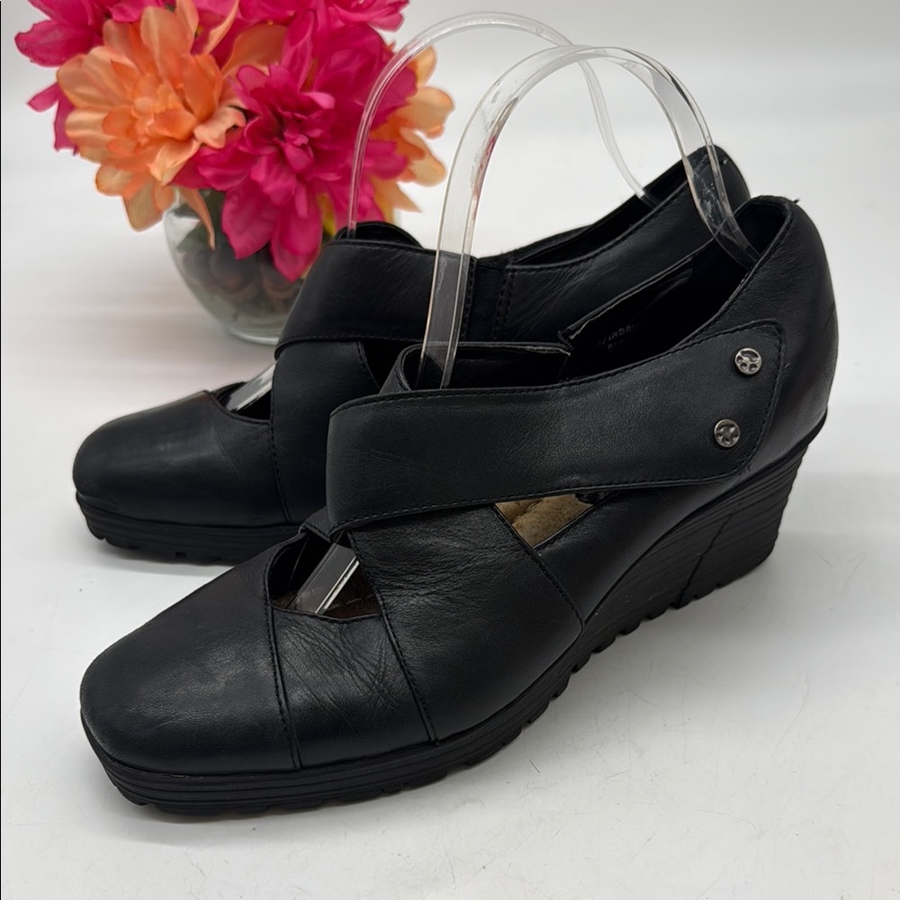 Earth Spindrift Criss Cross Black Women's Wedge Shoes Size 9